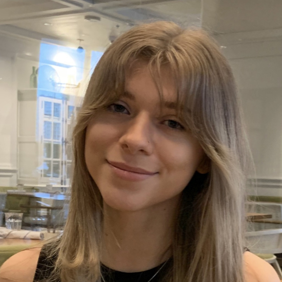 Picture of Fiona Roka Smiling